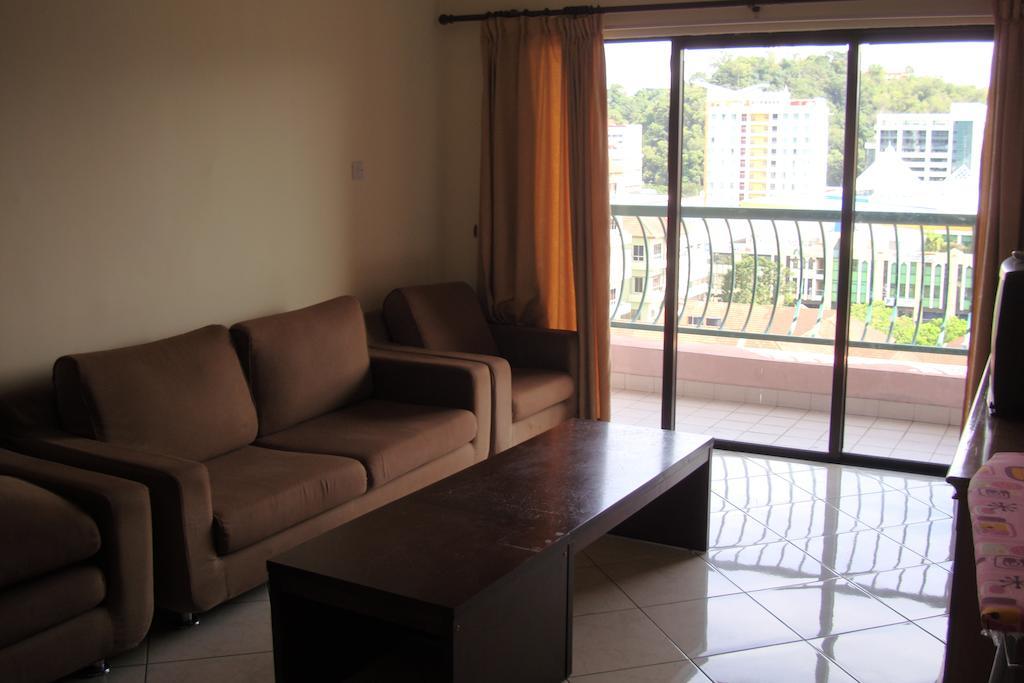 Dorcas Service Apartment - Marina Court Kota Kinabalu Pokoj fotografie