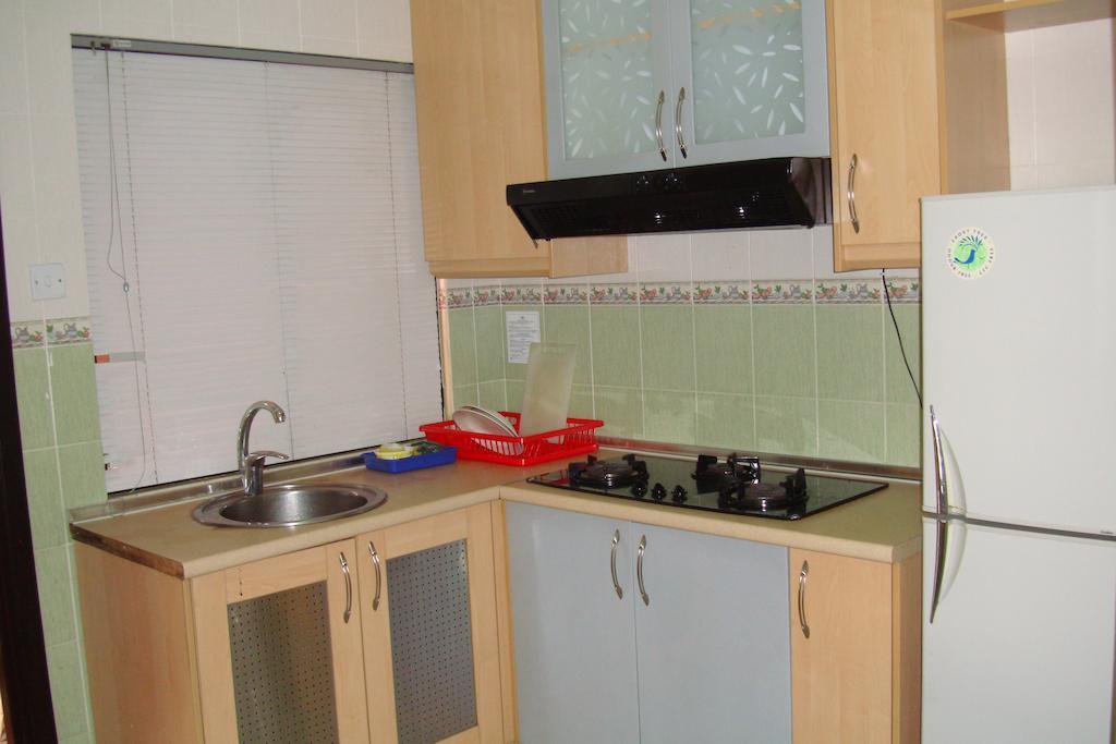 Dorcas Service Apartment - Marina Court Kota Kinabalu Pokoj fotografie